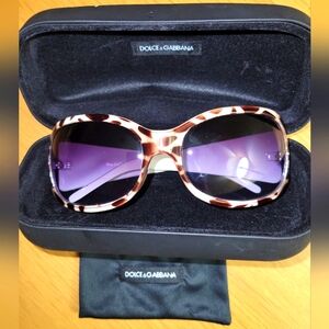 Dolce & Gabbana Sunglasses in light pink and leopard